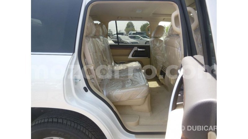 Big with watermark toyota land cruiser cabo delgado import dubai 7350