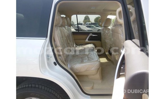 Tenga Imported Toyota Land Cruiser Chena Mota in Import - Dubai in Cabo Delgado Tenga Imported Toyota Land Cruiser Chena Mota in Import - Dubai in Cabo Delgado