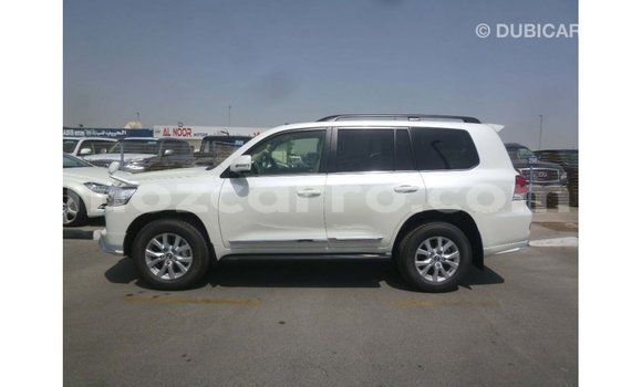 Tenga Imported Toyota Land Cruiser Chena Mota in Import - Dubai in Cabo Delgado Tenga Imported Toyota Land Cruiser Chena Mota in Import - Dubai in Cabo Delgado
