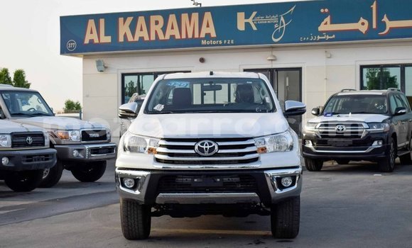 Comprar Importar Toyota Hilux Branco Carro em Import - Dubai em Cabo Delgado Comprar Importar Toyota Hilux Branco Carro em Import - Dubai em Cabo Delgado