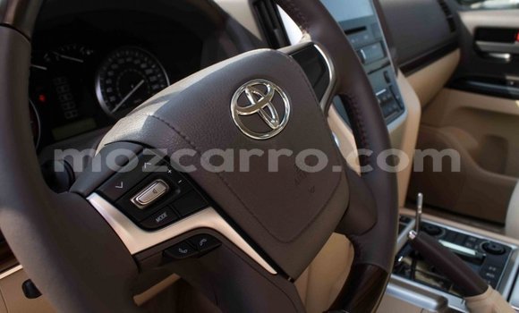 Tenga Imported Toyota Land Cruiser Nhema Mota in Import - Dubai in Cabo Delgado Tenga Imported Toyota Land Cruiser Nhema Mota in Import - Dubai in Cabo Delgado