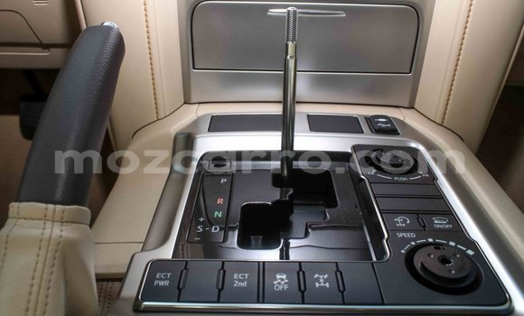 Tenga Imported Toyota Land Cruiser Nhema Mota in Import - Dubai in Cabo Delgado Tenga Imported Toyota Land Cruiser Nhema Mota in Import - Dubai in Cabo Delgado