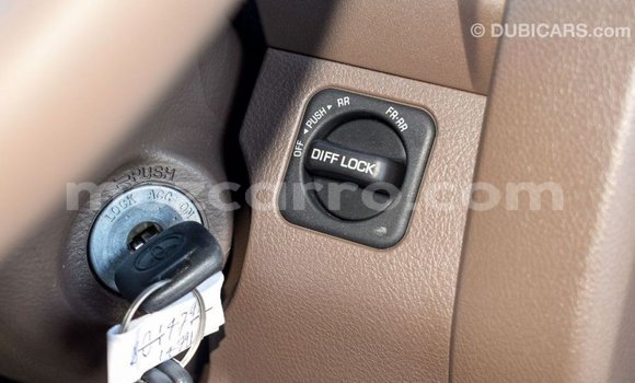 Tenga Imported Toyota Land Cruiser Beige Mota in Import - Dubai in Cabo Delgado Tenga Imported Toyota Land Cruiser Beige Mota in Import - Dubai in Cabo Delgado