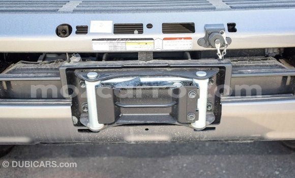Tenga Imported Toyota Land Cruiser Beige Mota in Import - Dubai in Cabo Delgado Tenga Imported Toyota Land Cruiser Beige Mota in Import - Dubai in Cabo Delgado