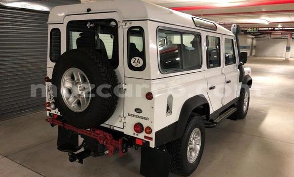 Tenga Tsaru Land Rover Defender Chena Mota in Nampula in Nampula Tenga Tsaru Land Rover Defender Chena Mota in Nampula in Nampula