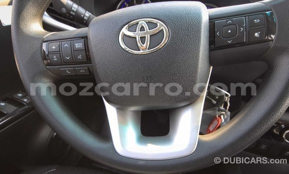 Tenga Imported Toyota Hilux Nhema Mota in Import - Dubai in Cabo Delgado Tenga Imported Toyota Hilux Nhema Mota in Import - Dubai in Cabo Delgado