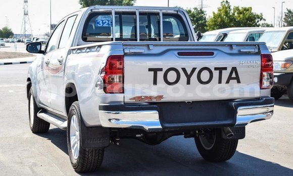 Comprar Importar Toyota Hilux De outros Carro em Import - Dubai em Cabo Delgado Comprar Importar Toyota Hilux De outros Carro em Import - Dubai em Cabo Delgado