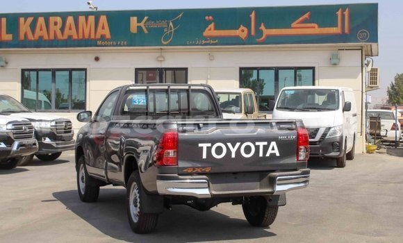 Tenga Imported Toyota Hilux Zvimwe Mota in Import - Dubai in Cabo Delgado Tenga Imported Toyota Hilux Zvimwe Mota in Import - Dubai in Cabo Delgado