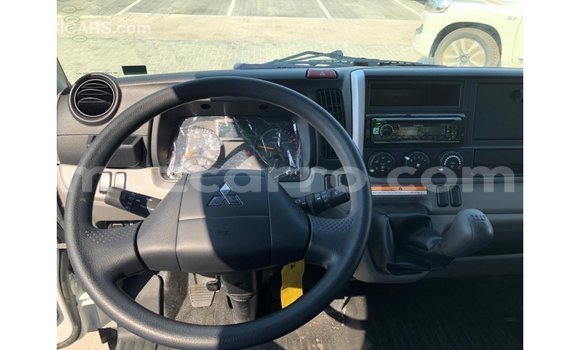 Tenga Imported Mitsubishi Canter Chena Rori in Import - Dubai in Cabo Delgado Tenga Imported Mitsubishi Canter Chena Rori in Import - Dubai in Cabo Delgado