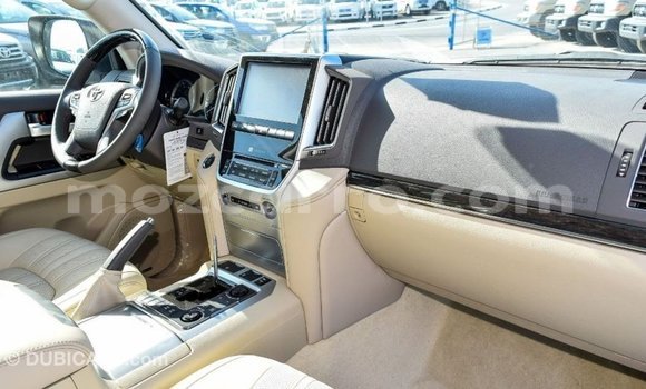 Buy Import Toyota Land Cruiser White Car in Import - Dubai in Cabo Delgado Buy Import Toyota Land Cruiser White Car in Import - Dubai in Cabo Delgado