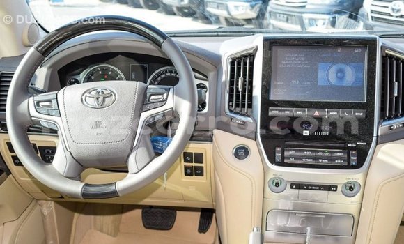 Buy Import Toyota Land Cruiser White Car in Import - Dubai in Cabo Delgado Buy Import Toyota Land Cruiser White Car in Import - Dubai in Cabo Delgado