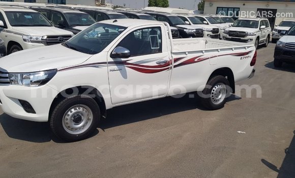 Comprar Importar Toyota Hilux Branco Carro em Import - Dubai em Cabo Delgado Comprar Importar Toyota Hilux Branco Carro em Import - Dubai em Cabo Delgado