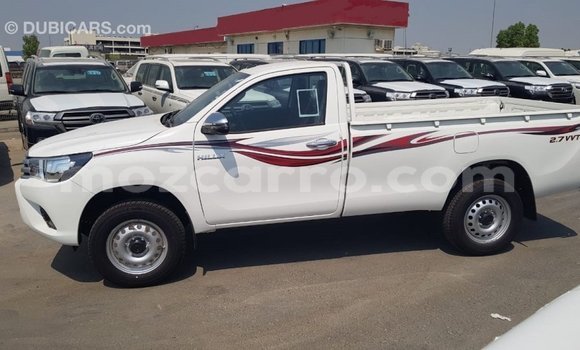 Comprar Importar Toyota Hilux Branco Carro em Import - Dubai em Cabo Delgado Comprar Importar Toyota Hilux Branco Carro em Import - Dubai em Cabo Delgado