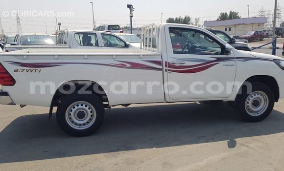 Comprar Importar Toyota Hilux Branco Carro em Import - Dubai em Cabo Delgado Comprar Importar Toyota Hilux Branco Carro em Import - Dubai em Cabo Delgado