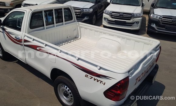 Comprar Importar Toyota Hilux Branco Carro em Import - Dubai em Cabo Delgado Comprar Importar Toyota Hilux Branco Carro em Import - Dubai em Cabo Delgado