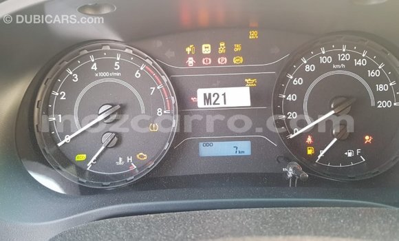 Comprar Importar Toyota Hilux Branco Carro em Import - Dubai em Cabo Delgado Comprar Importar Toyota Hilux Branco Carro em Import - Dubai em Cabo Delgado