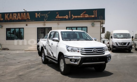 Comprar Importar Toyota Hilux Branco Carro em Import - Dubai em Cabo Delgado Comprar Importar Toyota Hilux Branco Carro em Import - Dubai em Cabo Delgado