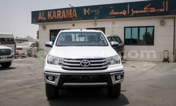 Comprar Importar Toyota Hilux Branco Carro em Import - Dubai em Cabo Delgado Comprar Importar Toyota Hilux Branco Carro em Import - Dubai em Cabo Delgado