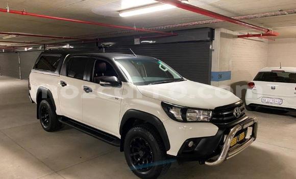 Buy Used Toyota Hilux White Car in Nampula in Nampula Buy Used Toyota Hilux White Car in Nampula in Nampula