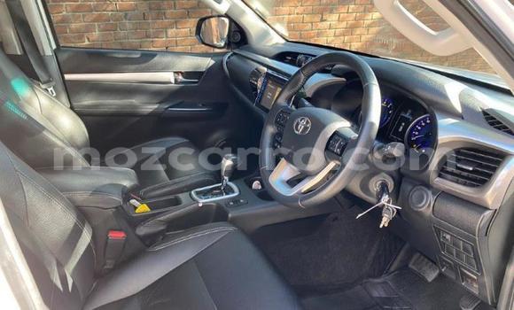 Buy Used Toyota Hilux White Car in Nampula in Nampula Buy Used Toyota Hilux White Car in Nampula in Nampula