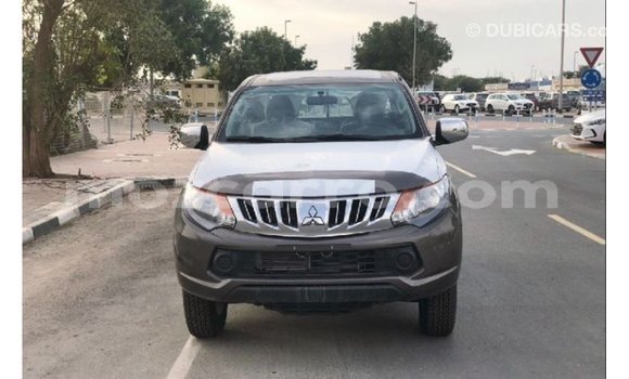 Tenga Imported Mitsubishi L200 Bhurawuni Mota in Import - Dubai in Cabo Delgado Tenga Imported Mitsubishi L200 Bhurawuni Mota in Import - Dubai in Cabo Delgado