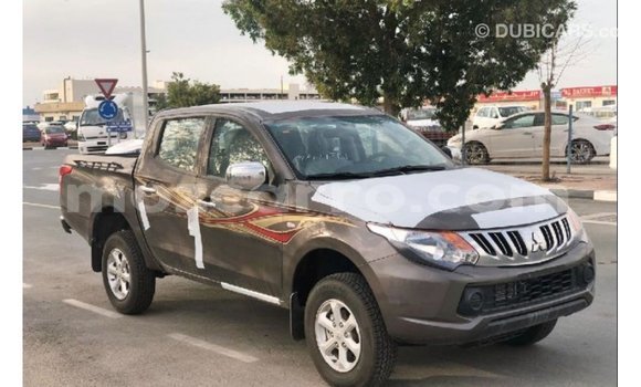 Tenga Imported Mitsubishi L200 Bhurawuni Mota in Import - Dubai in Cabo Delgado Tenga Imported Mitsubishi L200 Bhurawuni Mota in Import - Dubai in Cabo Delgado