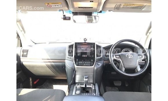Comprar Importar Toyota Land Cruiser De outros Carro em Import - Dubai em Cabo Delgado Comprar Importar Toyota Land Cruiser De outros Carro em Import - Dubai em Cabo Delgado