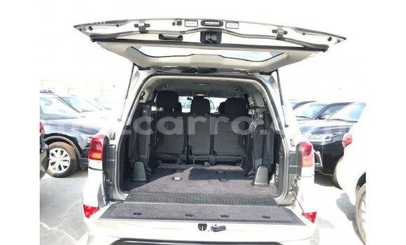 Comprar Importar Toyota Land Cruiser De outros Carro em Import - Dubai em Cabo Delgado Comprar Importar Toyota Land Cruiser De outros Carro em Import - Dubai em Cabo Delgado