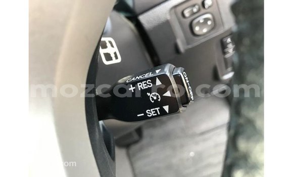 Tenga Imported Toyota Prado Nhema Mota in Import - Dubai in Cabo Delgado Tenga Imported Toyota Prado Nhema Mota in Import - Dubai in Cabo Delgado