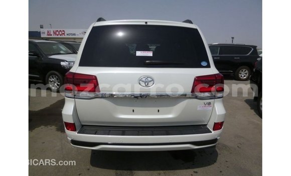 Buy Import Toyota Land Cruiser White Car in Import - Dubai in Cabo Delgado Buy Import Toyota Land Cruiser White Car in Import - Dubai in Cabo Delgado
