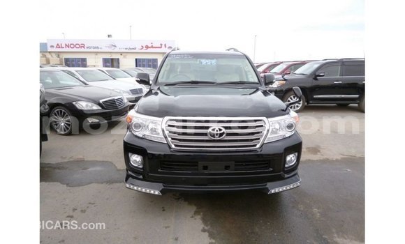 Nunua Imported Toyota Land Cruiser Nyeusi Gari ndani ya Import - Dubai nchini Cabo Delgado Nunua Imported Toyota Land Cruiser Nyeusi Gari ndani ya Import - Dubai nchini Cabo Delgado