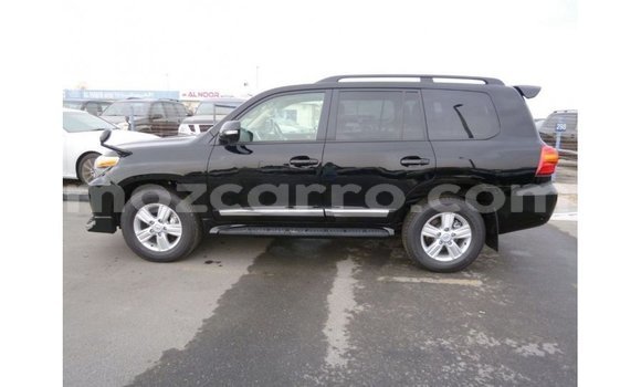 Nunua Imported Toyota Land Cruiser Nyeusi Gari ndani ya Import - Dubai nchini Cabo Delgado Nunua Imported Toyota Land Cruiser Nyeusi Gari ndani ya Import - Dubai nchini Cabo Delgado