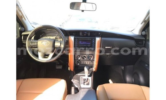 Nunua Imported Toyota Fortuner Nyingine Gari ndani ya Import - Dubai nchini Cabo Delgado Nunua Imported Toyota Fortuner Nyingine Gari ndani ya Import - Dubai nchini Cabo Delgado