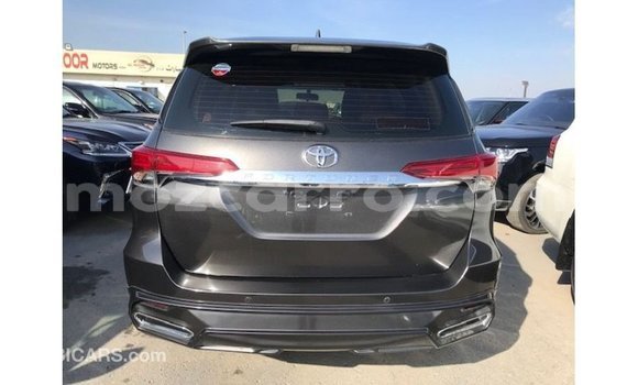 Nunua Imported Toyota Fortuner Nyingine Gari ndani ya Import - Dubai nchini Cabo Delgado Nunua Imported Toyota Fortuner Nyingine Gari ndani ya Import - Dubai nchini Cabo Delgado
