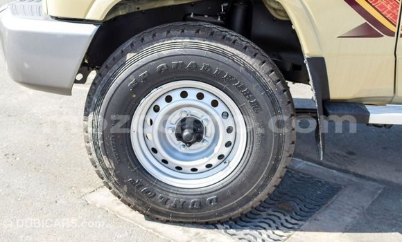 Buy Import Toyota Land Cruiser Beige Car in Import - Dubai in Cabo Delgado Buy Import Toyota Land Cruiser Beige Car in Import - Dubai in Cabo Delgado