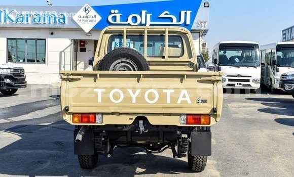 Tenga Imported Toyota Land Cruiser Beige Mota in Import - Dubai in Cabo Delgado Tenga Imported Toyota Land Cruiser Beige Mota in Import - Dubai in Cabo Delgado