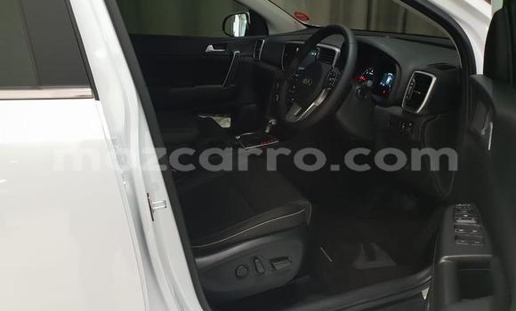 Comprar Usado Kia Sportage Branco Carro em Angoche em Nampula Comprar Usado Kia Sportage Branco Carro em Angoche em Nampula