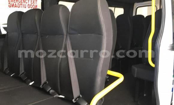 Nunua Ilio tumika Mercedes‒Benz Sprinter Nyeupe Lori ndani ya Angoche nchini Nampula Nunua Ilio tumika Mercedes‒Benz Sprinter Nyeupe Lori ndani ya Angoche nchini Nampula