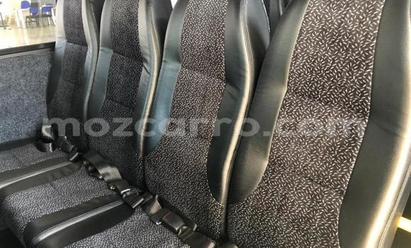 Nunua Ilio tumika Iveco Daily Nyeupe Lori ndani ya Angoche nchini Nampula Nunua Ilio tumika Iveco Daily Nyeupe Lori ndani ya Angoche nchini Nampula