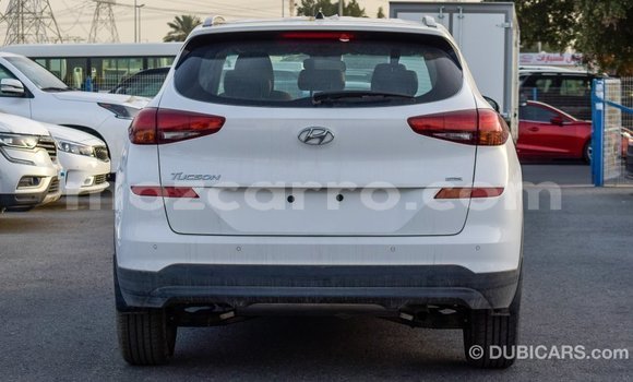 Comprar Importar Hyundai Tucson Branco Carro em Import - Dubai em Cabo Delgado Comprar Importar Hyundai Tucson Branco Carro em Import - Dubai em Cabo Delgado