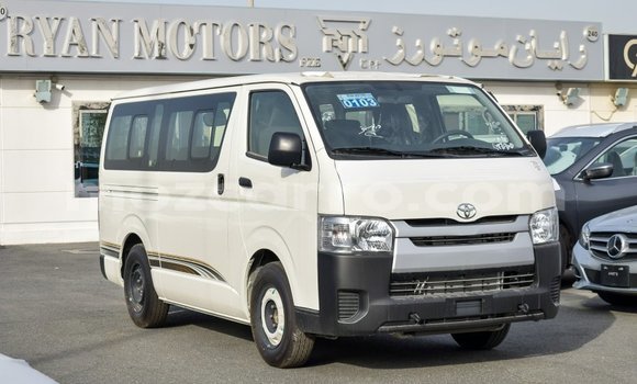 Comprar Importar Toyota Hiace Branco Carro em Import - Dubai em Cabo Delgado Comprar Importar Toyota Hiace Branco Carro em Import - Dubai em Cabo Delgado