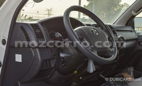 Comprar Importar Toyota Hiace Branco Carro em Import - Dubai em Cabo Delgado Comprar Importar Toyota Hiace Branco Carro em Import - Dubai em Cabo Delgado