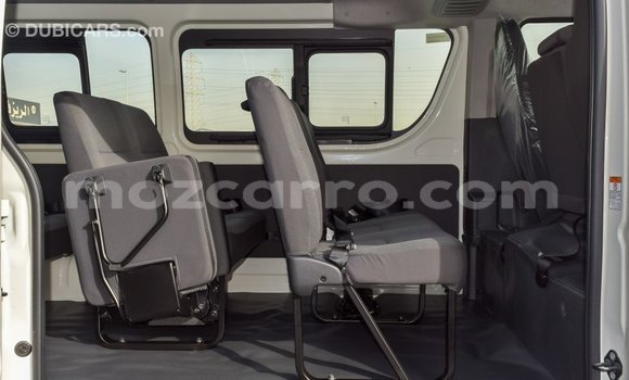Comprar Importar Toyota Hiace Branco Carro em Import - Dubai em Cabo Delgado Comprar Importar Toyota Hiace Branco Carro em Import - Dubai em Cabo Delgado
