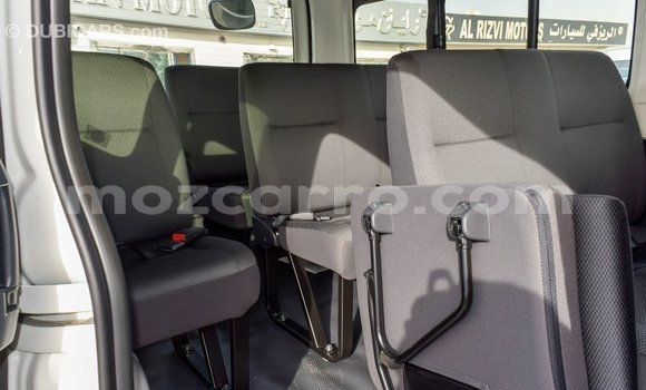 Comprar Importar Toyota Hiace Branco Carro em Import - Dubai em Cabo Delgado Comprar Importar Toyota Hiace Branco Carro em Import - Dubai em Cabo Delgado