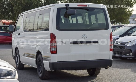 Comprar Importar Toyota Hiace Branco Carro em Import - Dubai em Cabo Delgado Comprar Importar Toyota Hiace Branco Carro em Import - Dubai em Cabo Delgado
