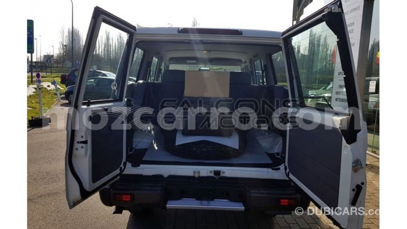 Big with watermark toyota land cruiser cabo delgado import dubai 7441