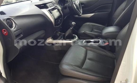 Buy Used Nissan Navara White Car in Nampula in Nampula Buy Used Nissan Navara White Car in Nampula in Nampula