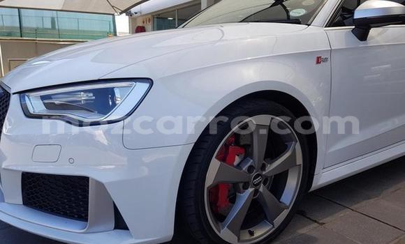 Nunua Ilio tumika Audi RS3 Nyeupe Gari ndani ya Nampula nchini Nampula Nunua Ilio tumika Audi RS3 Nyeupe Gari ndani ya Nampula nchini Nampula
