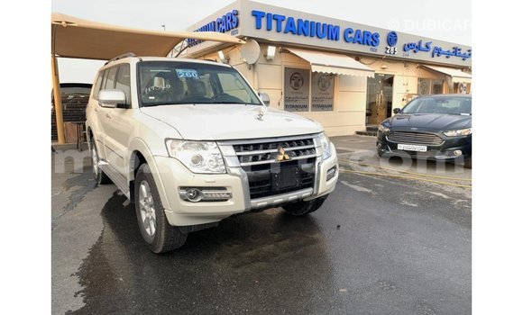 Comprar Importar Mitsubishi Pajero Preto Carro em Import - Dubai em Cabo Delgado Comprar Importar Mitsubishi Pajero Preto Carro em Import - Dubai em Cabo Delgado