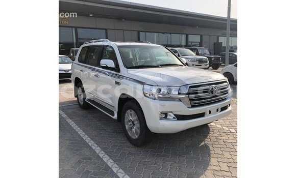 Buy Import Toyota Land Cruiser White Car in Import - Dubai in Cabo Delgado Buy Import Toyota Land Cruiser White Car in Import - Dubai in Cabo Delgado